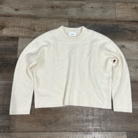Lisa Yang Natalia brushed cashmere sweater in cream - Picture 5 of 8
